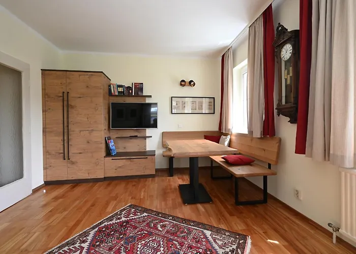 208 Apartament